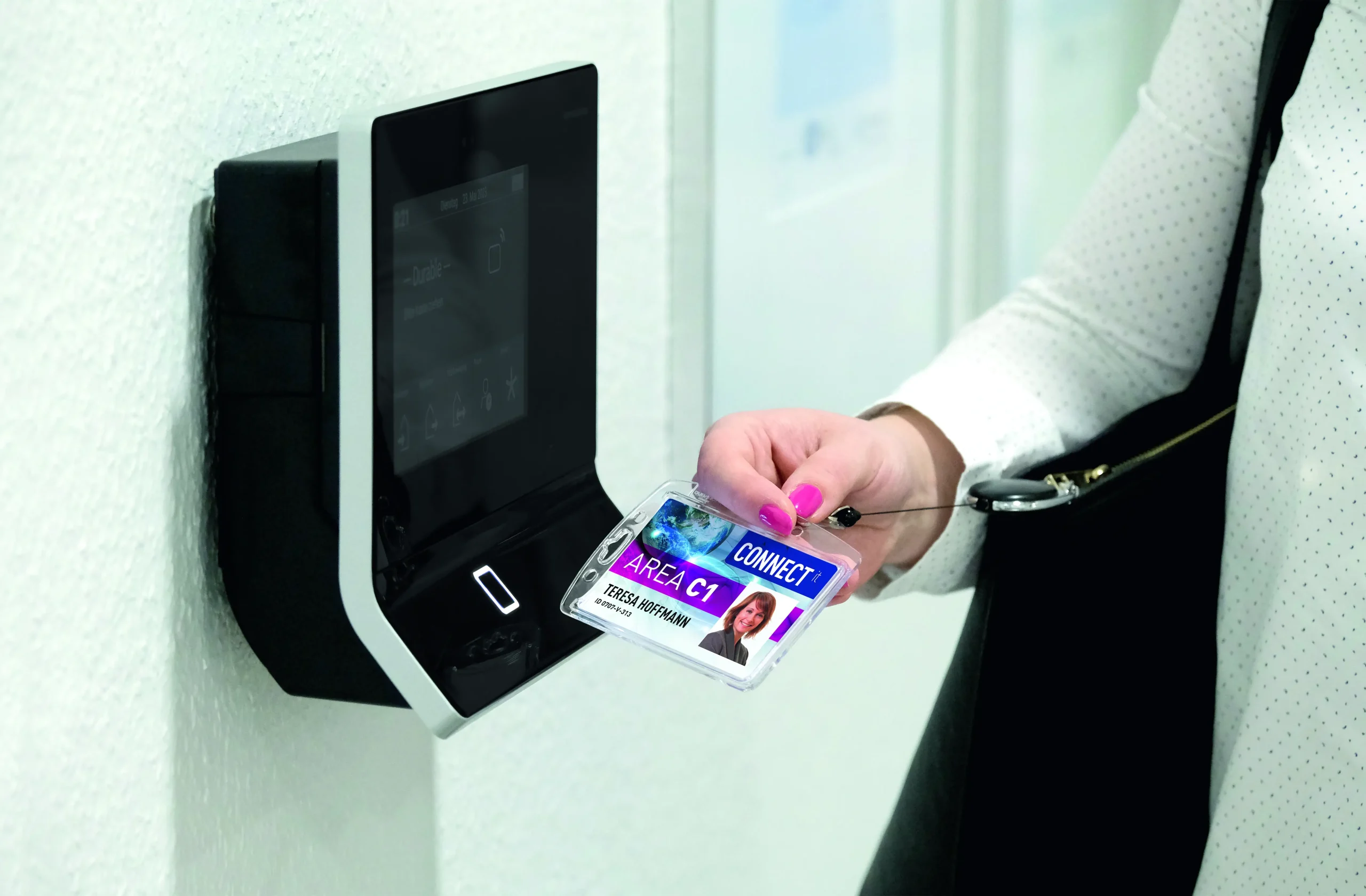 ID card holder ENCLOSED 1 card - Image 2